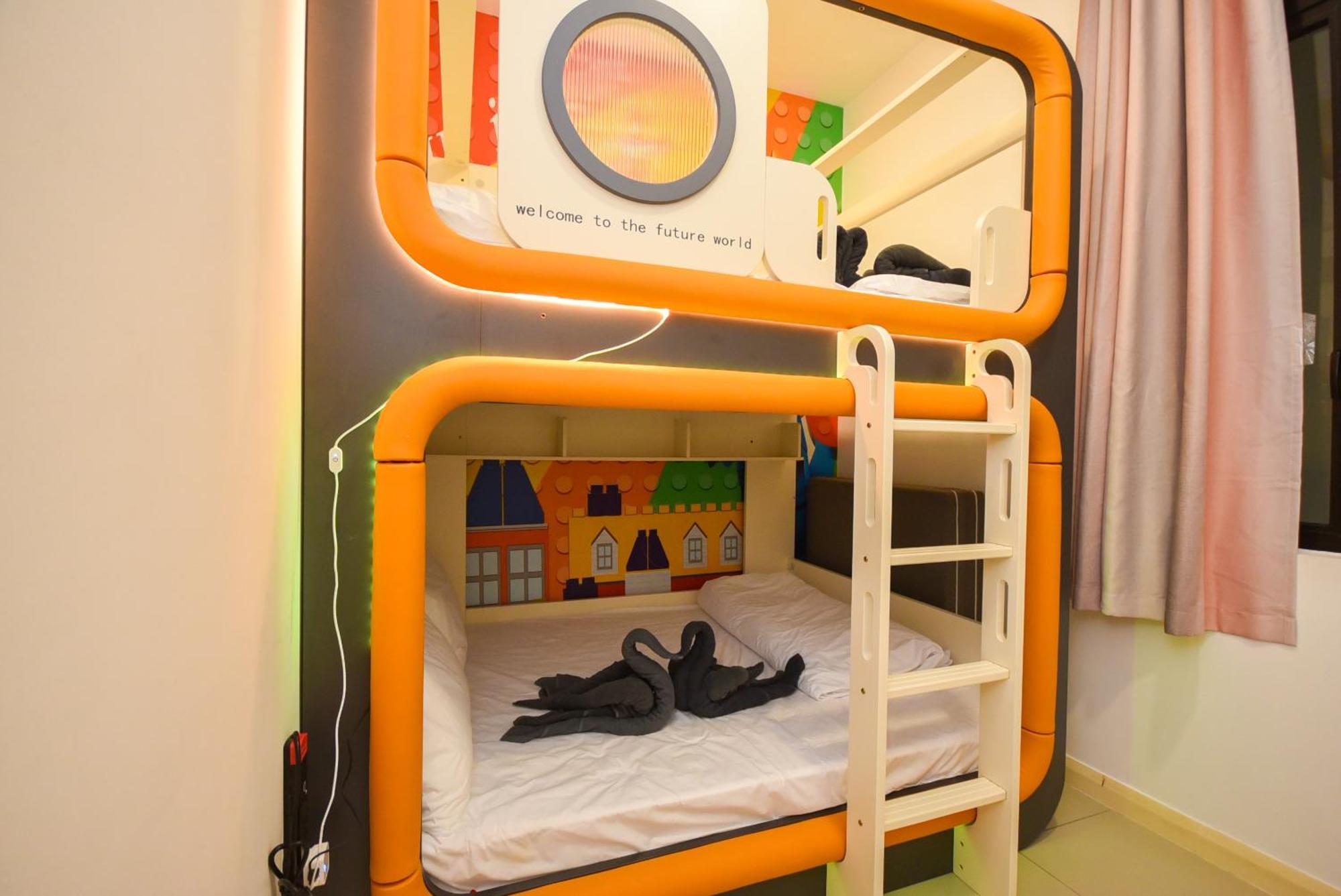 נוסג'יה D'Pristine Theme Suite By Nest Home At Legoland מראה חיצוני תמונה